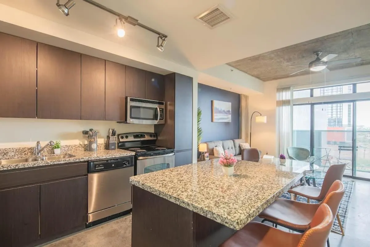 Chic 1Bd - Central Downtown - Gym, Pool, Parking Phoenix